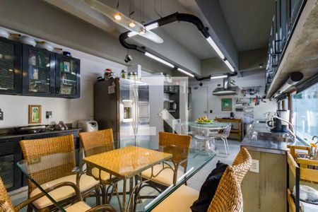 Casa para alugar com 600m², 5 quartos e 6 vagasCozinha