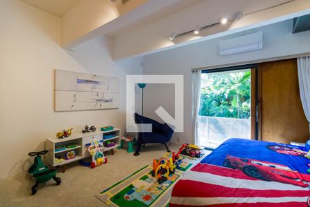 Quarto 1 de casa para alugar com 5 quartos, 600m² em Jardim Viana, São Paulo