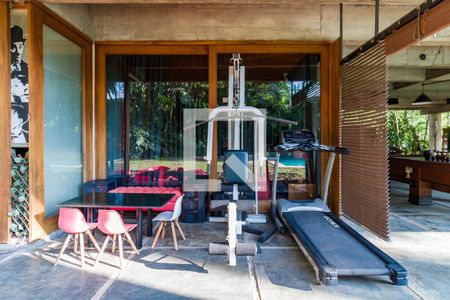 Casa para alugar com 600m², 5 quartos e 6 vagasAcademia