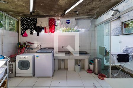 Casa para alugar com 600m², 5 quartos e 6 vagasÁrea de Serviço