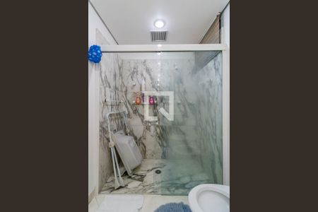 Casa para alugar com 600m², 5 quartos e 6 vagasBanheiro