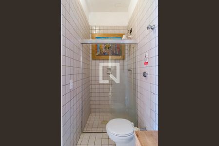 Casa para alugar com 600m², 5 quartos e 6 vagasEdícula Banheiro 