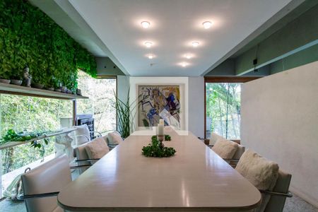 Sala de casa para alugar com 5 quartos, 600m² em Jardim Viana, São Paulo