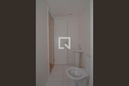 Banheiro de apartamento para alugar com 1 quarto, 35m² em Vila Ema, São Paulo