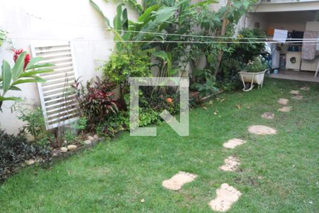 Casa à venda com 200m², 3 quartos e 3 vagasJardim