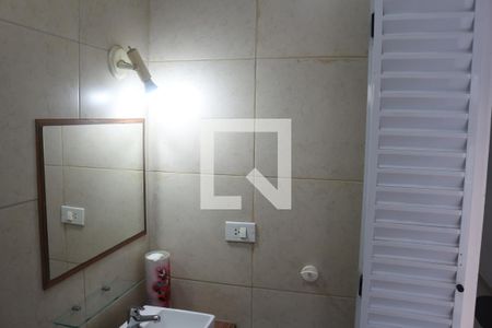 Casa à venda com 200m², 3 quartos e 3 vagasBanheiro da Suíte 2
