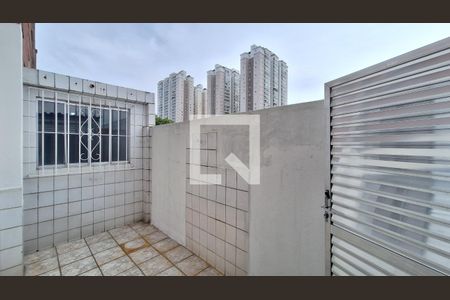Apartamento para alugar com 57m², 2 quartos e sem vagaQuintal