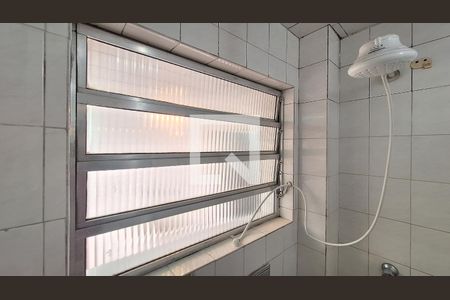 Apartamento para alugar com 57m², 2 quartos e sem vagaDetalhe Banheiro