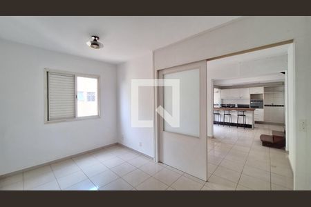 Suíte 1 de apartamento para alugar com 2 quartos, 111m² em Vila Ipojuca, São Paulo