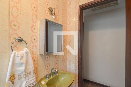 Casa à venda com 148m², 3 quartos e 2 vagasBanheiro