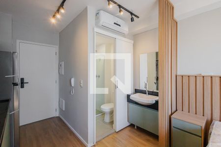 Banheiro de kitnet/studio à venda com 1 quarto, 24m² em Jardim Paulista, São Paulo