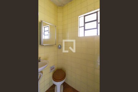 Casa à venda com 115m², 3 quartos e 1 vaga Casa à venda com 115m², 3 quartos e 1 vagaBanheiro de serviço