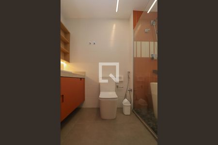 Apartamento para alugar com 150m², 3 quartos e 2 vagas Apartamento para alugar com 150m², 3 quartos e 2 vagasBanheiro da Suíte 1