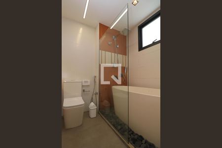Apartamento para alugar com 150m², 3 quartos e 2 vagas Apartamento para alugar com 150m², 3 quartos e 2 vagasBanheiro da Suíte 1