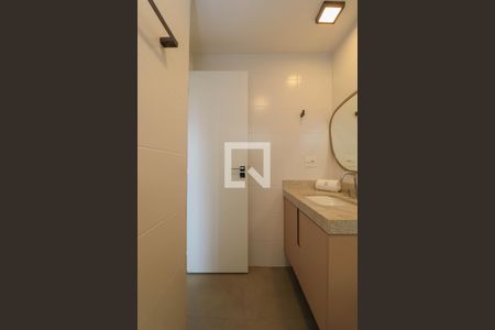 Apartamento para alugar com 150m², 3 quartos e 2 vagas Apartamento para alugar com 150m², 3 quartos e 2 vagasBanheiro da Suíte 2