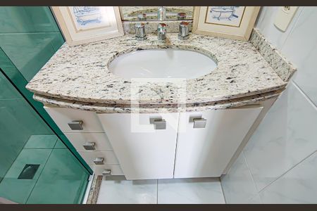 Apartamento à venda com 169m², 2 quartos e 2 vagasBanheiro de Serviço