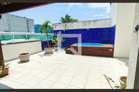 Apartamento à venda com 169m², 2 quartos e 2 vagasÁrea comum