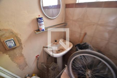 Casa à venda com 110m², 3 quartos e 2 vagasBanheiro de serviço