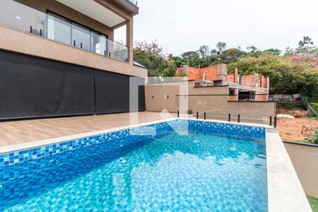 Casa de condomínio à venda com 324m², 3 quartos e 3 vagasPiscina