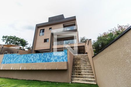 Casa de condomínio à venda com 324m², 3 quartos e 3 vagasQuintal