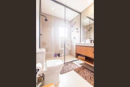 Casa de condomínio à venda com 324m², 3 quartos e 3 vagasBanheiro da Suíte 1