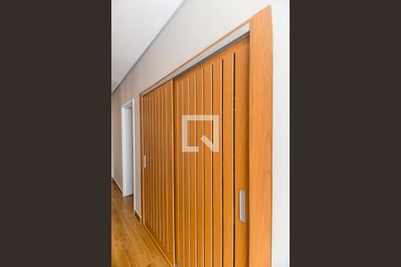 Casa de condomínio à venda com 324m², 3 quartos e 3 vagasDetalhe