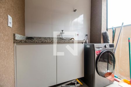 Casa de condomínio à venda com 324m², 3 quartos e 3 vagasÁrea de Serviço