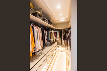 Casa de condomínio à venda com 324m², 3 quartos e 3 vagasCloset da suíte 1