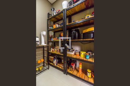 Casa de condomínio à venda com 324m², 3 quartos e 3 vagasDespensa