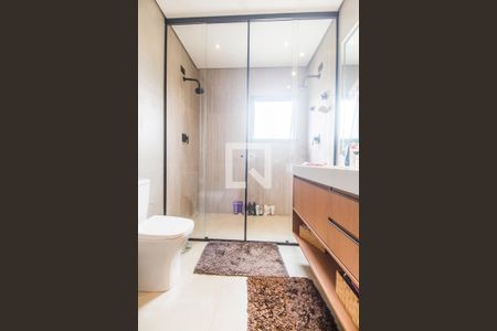 Casa de condomínio à venda com 324m², 3 quartos e 3 vagasBanheiro da Suíte 1