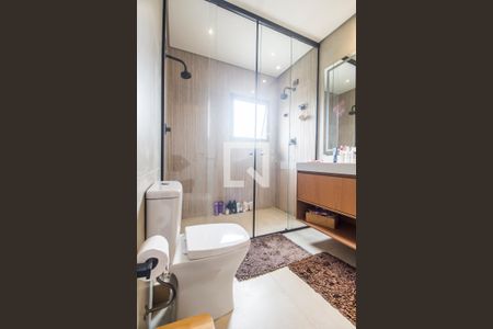 Casa de condomínio à venda com 324m², 3 quartos e 3 vagasBanheiro da Suíte 1