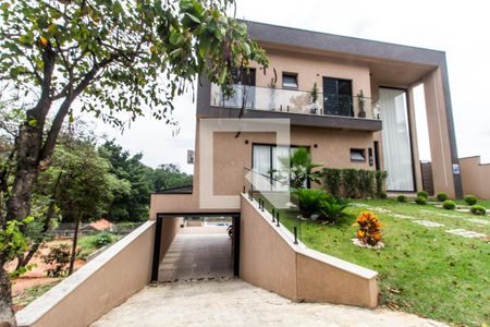 Casa de condomínio à venda com 324m², 3 quartos e 3 vagasVista