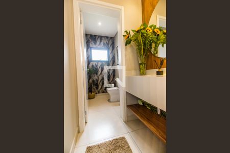 Casa de condomínio à venda com 324m², 3 quartos e 3 vagasLavabo