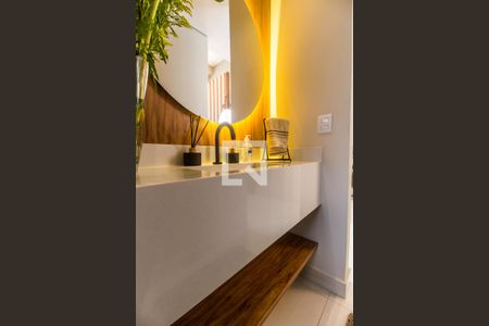 Casa de condomínio à venda com 324m², 3 quartos e 3 vagasLavabo