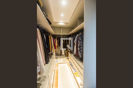 Casa de condomínio à venda com 324m², 3 quartos e 3 vagasCloset da suíte 1