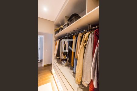 Casa de condomínio à venda com 324m², 3 quartos e 3 vagasCloset da suíte 1