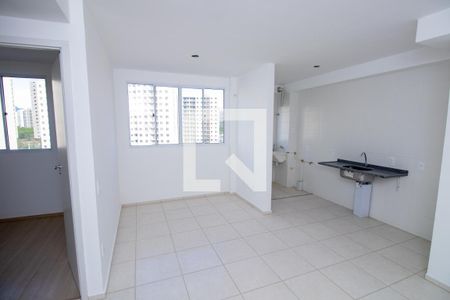 Sala de apartamento à venda com 2 quartos, 44m² em Barra Olímpica, Rio de Janeiro