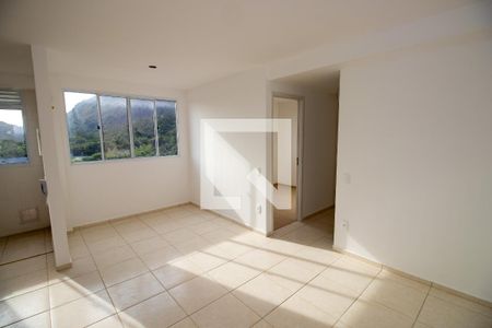 Sala de apartamento à venda com 2 quartos, 44m² em Barra Olímpica, Rio de Janeiro