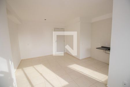 Sala de apartamento à venda com 2 quartos, 44m² em Barra Olímpica, Rio de Janeiro