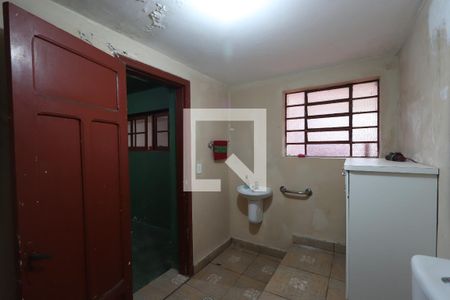 Casa à venda com 350m², 3 quartos e 1 vagaBanheiro de serviço