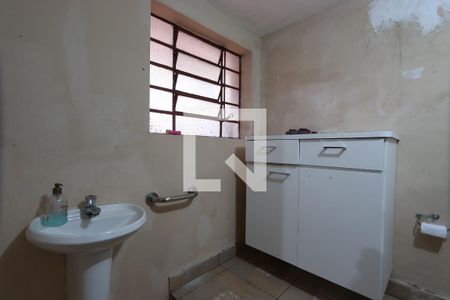 Casa à venda com 350m², 3 quartos e 1 vagaBanheiro de serviço
