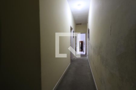 Casa à venda com 350m², 3 quartos e 1 vagaCorredor