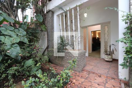 Casa à venda com 350m², 3 quartos e 1 vagaJardim