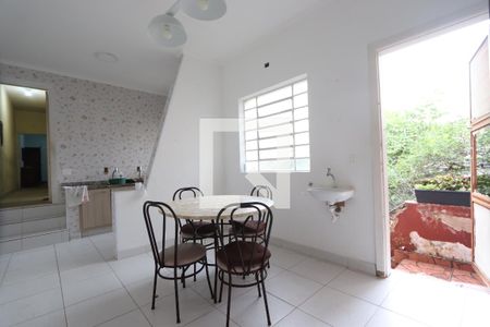 Casa à venda com 350m², 3 quartos e 1 vagaCopa
