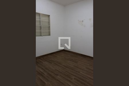 Casa à venda com 350m², 3 quartos e 4 vagasQUARTO EDÍCULA