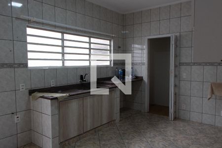 Casa à venda com 350m², 3 quartos e 4 vagasCOZINHA
