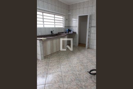 Casa à venda com 350m², 3 quartos e 4 vagasCOZINHA