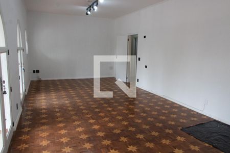 Casa à venda com 350m², 3 quartos e 4 vagasSALA PISO SUPERIOR