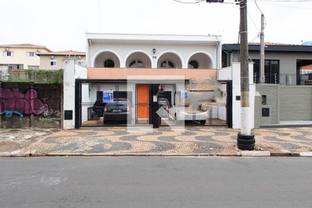 Casa à venda com 350m², 3 quartos e 4 vagasFACHADA