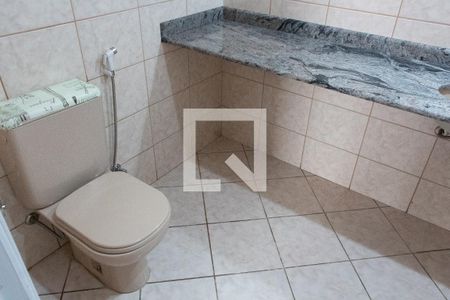 Casa à venda com 350m², 3 quartos e 4 vagasBANHEIRO DA SUITE